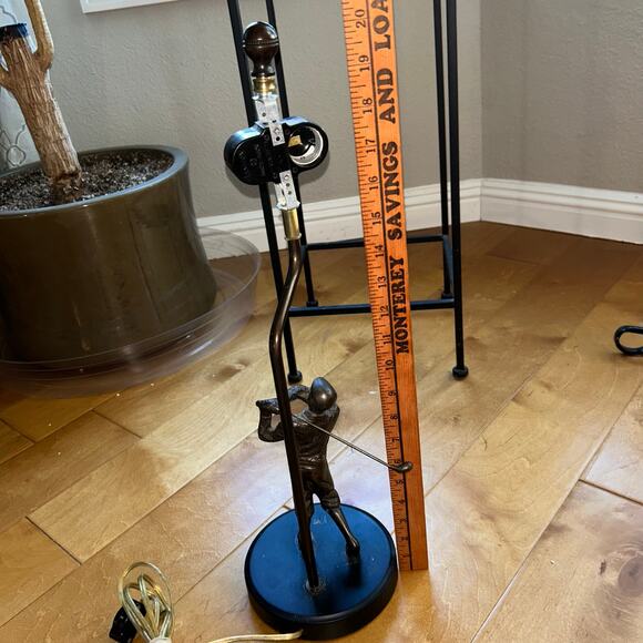 Swinging Golfer Vintage Bronze Statue Figure Table Lamp double light - Picture 7 of 7